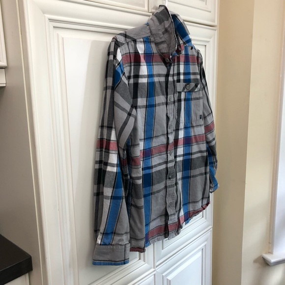 ๐Amplify youth flannel shirt - Picture 4 of 10